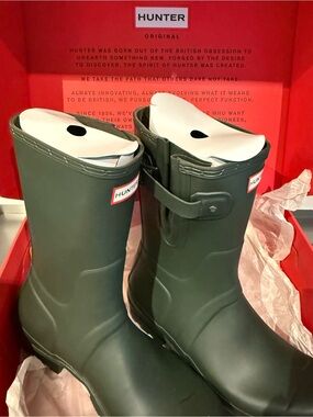 Hunter Green Short Rain Boots with Logo Patch